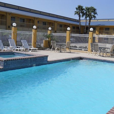 Rodeway Inn & Suites Корпус-Кристи Экстерьер фото