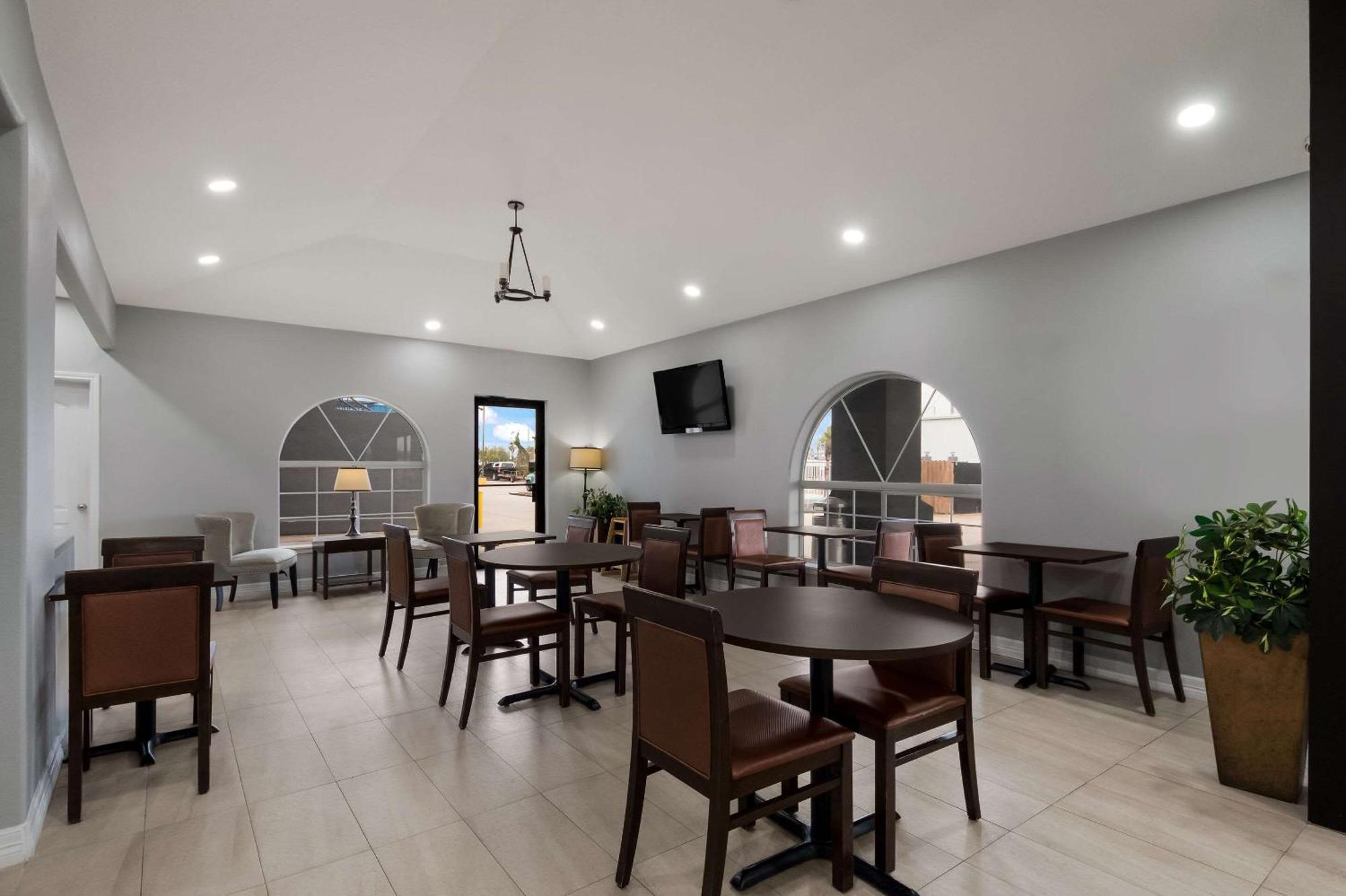 Rodeway Inn & Suites Корпус-Кристи Экстерьер фото